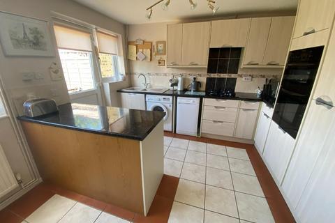 61 Dore Close, Northampton, NN3 8NJ