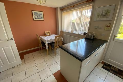 61 Dore Close, Northampton, NN3 8NJ