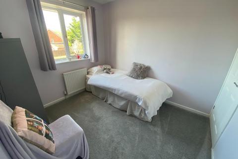 61 Dore Close, Northampton, NN3 8NJ