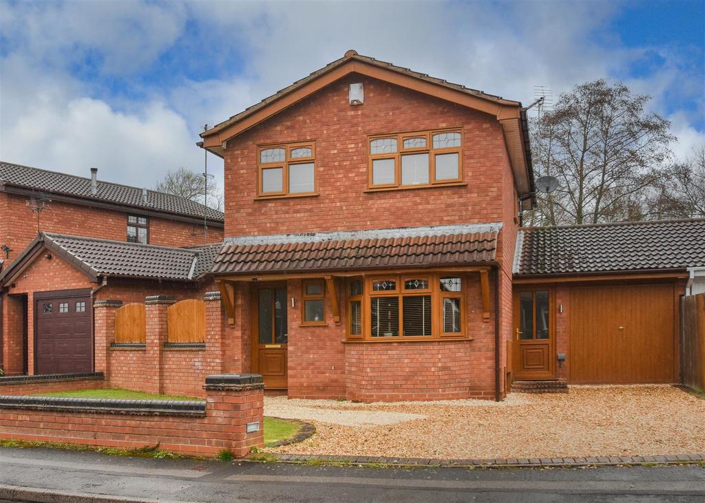 3 Marlburn Way, Wombourne, Wolverhampton 4 bed detached house for sale
