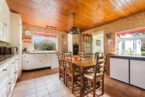 40 Sutton Lane, Banstead, SM7 3RB