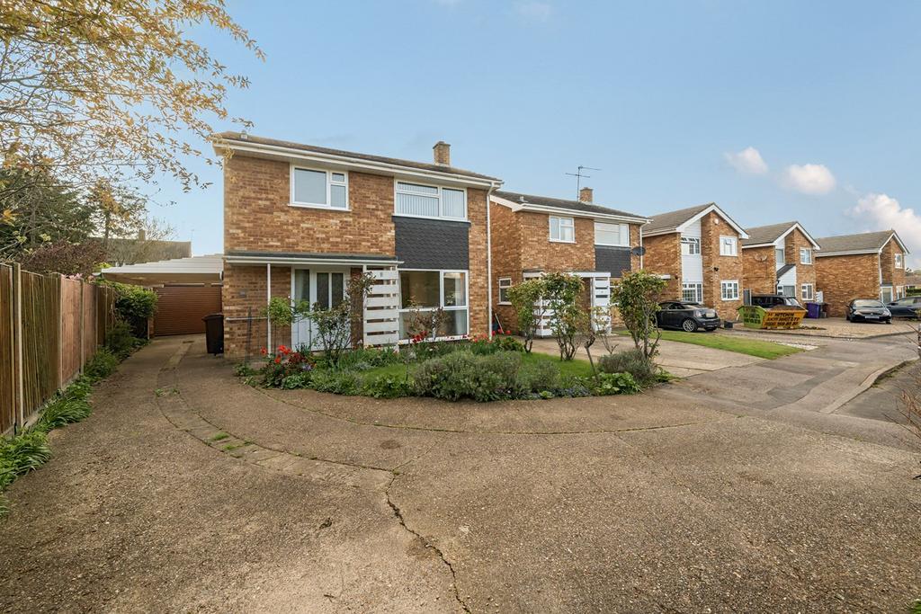 Portman Close, Hitchin, SG5 3 bed detached house for sale £550,000