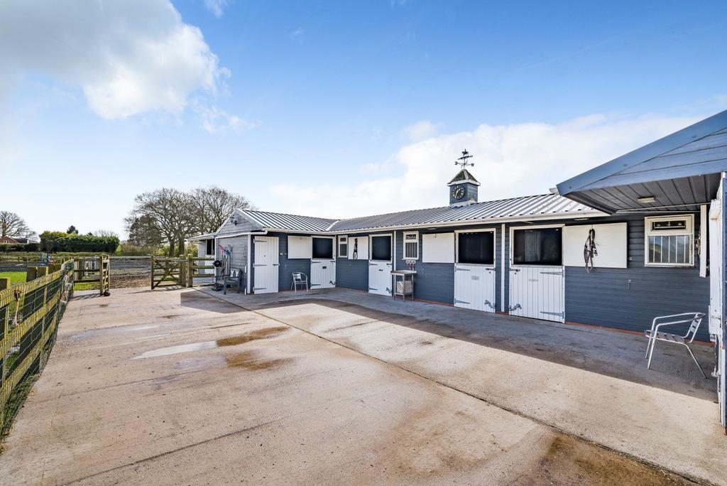 Eccleshall STAFFORDSHIRE 4 bed equestrian property for sale £1,195,000
