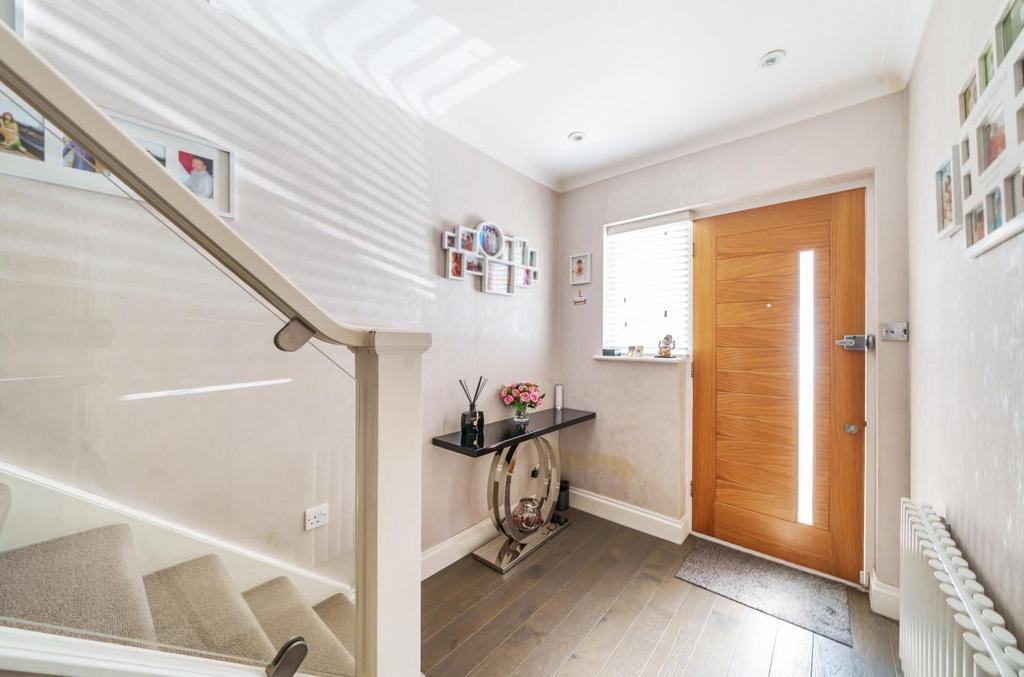 Haycroft Gardens, London, NW10 5 bed semidetached house £1,600,000