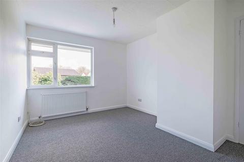 16 Marshalls Close, Epsom, KT19 8HZ