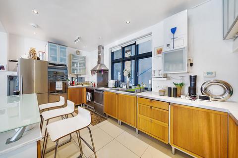 2 Alexander Avenue, London, NW10 3QS