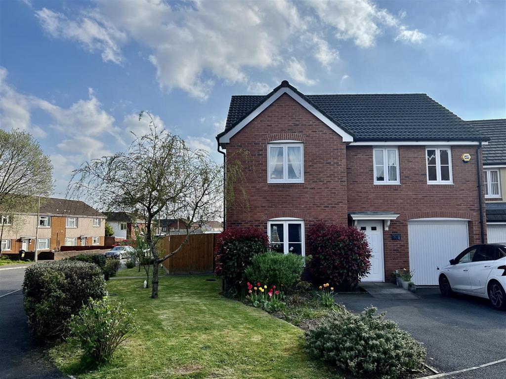 Dol Y Dderwen, Ammanford 4 bed detached house for sale £299,950