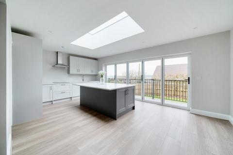 212 Chartridge Lane, Chesham, HP5 2SF