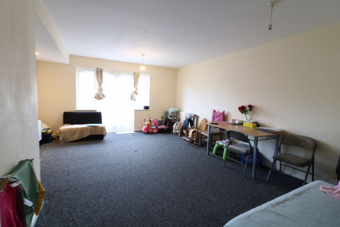 3 bedroom end of terrace house for sale - Hennessy Road, London N9
