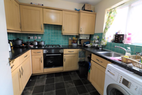 3 bedroom end of terrace house for sale - Hennessy Road, London N9