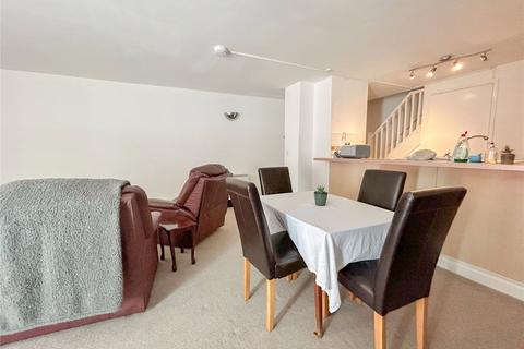 2 bedroom flat to rent, Ellerslie Court, Upper Park Road, M14