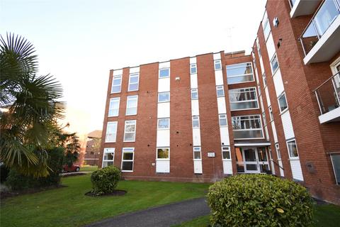 1 bedroom in a flat share to rent, Grosvenor Drive, Maidenhead, Berkshire, SL6