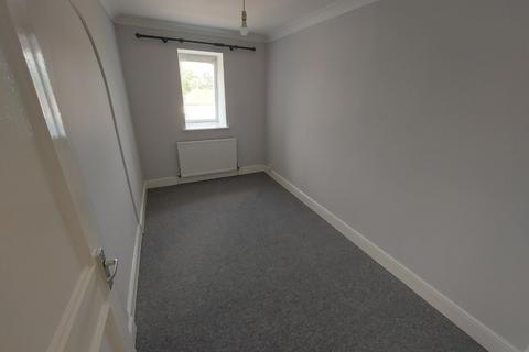2 bedroom apartment to rent, Stonegrove Court, Stonegrove, Edgware, Greater London, HA8