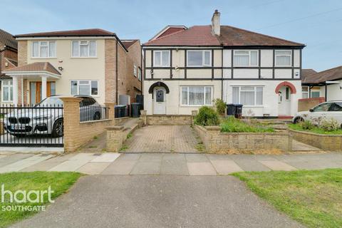 7 Trent Gardens, London, N14 4QA