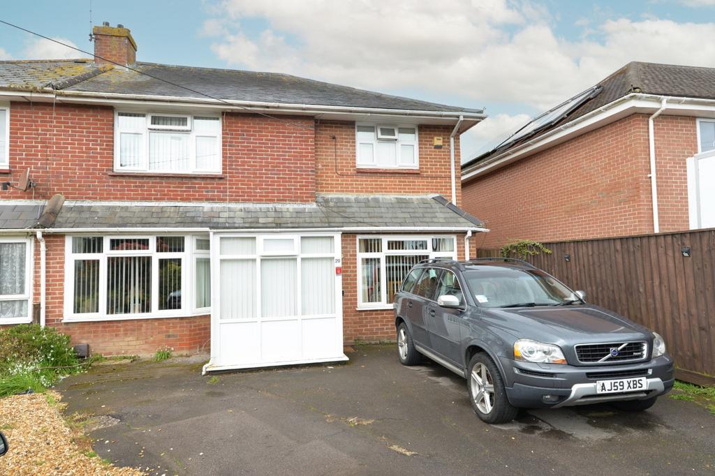 Fawcett Road, New Milton, Hampshire, BH25 4 bed semidetached house for