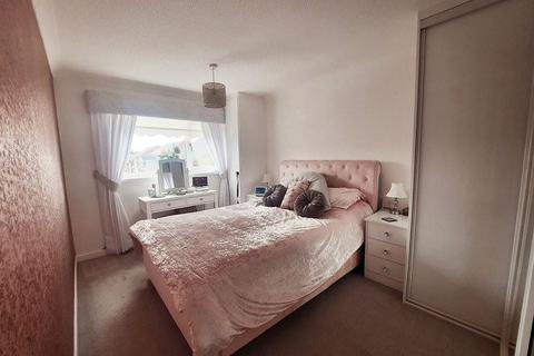 28 Cambria Green, South Hylton, Sunderland, SR4 0NN