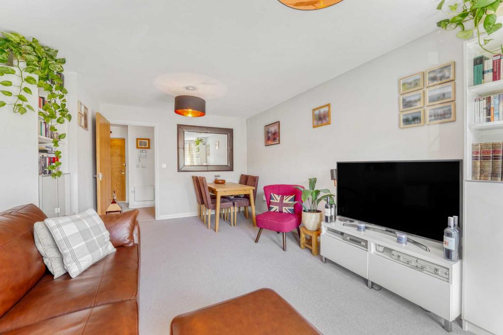 Effra Parade, Brixton 1 bed flat for sale £400,000