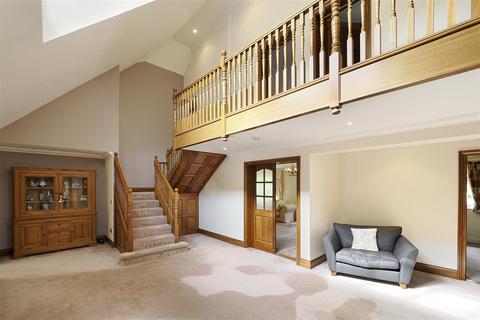 5 bedroom detached house for sale - Dale House, Dale Court, Boxley Road, Walderslade