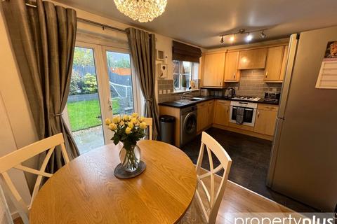 33 Heol Dinas Isaf, Williamstown, Tonypandy, CF40 1NG