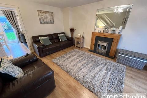 33 Heol Dinas Isaf, Williamstown, Tonypandy, CF40 1NG