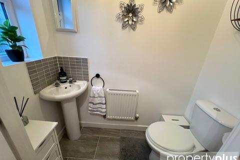 33 Heol Dinas Isaf, Williamstown, Tonypandy, CF40 1NG