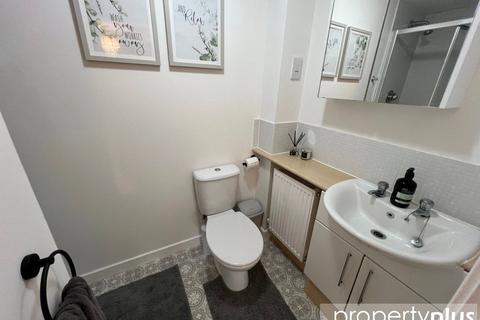 33 Heol Dinas Isaf, Williamstown, Tonypandy, CF40 1NG