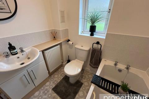 33 Heol Dinas Isaf, Williamstown, Tonypandy, CF40 1NG