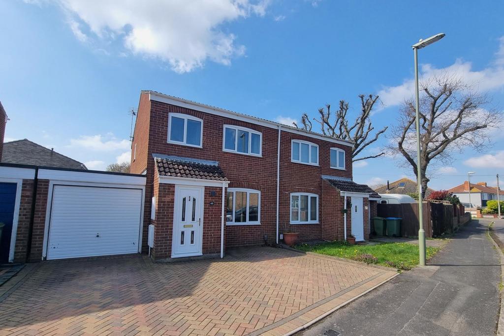 TRAFALGAR COURT, FAREHAM 3 bed semidetached house for sale £299,950