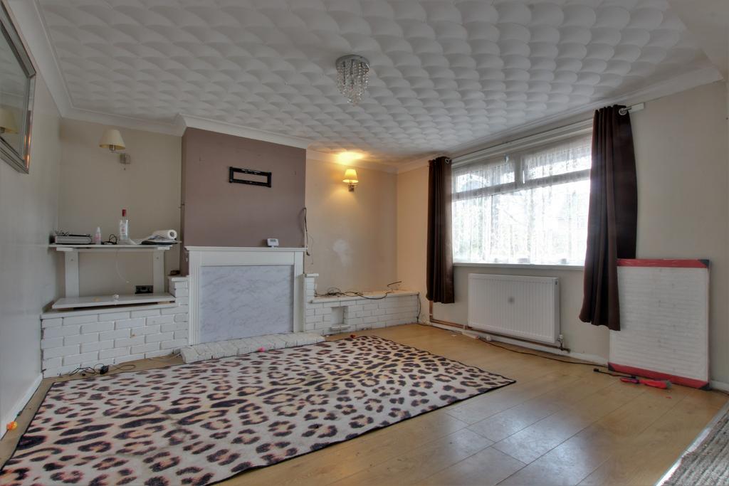 Leigh Park, Havant 3 bed terraced house for sale £185,000