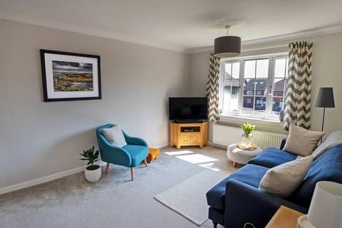 22 Dalmeny Road, Edinburgh, EH6 4QY