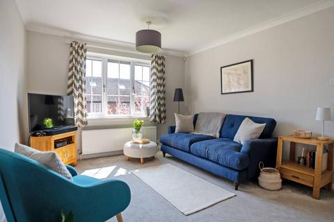 22 Dalmeny Road, Edinburgh, EH6 4QY