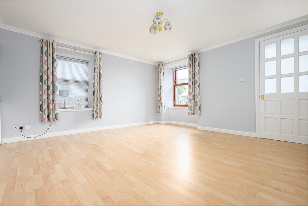 Union Street, Greenock, PA16 2 bed flat £110,000