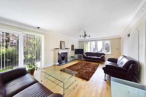 100 Crow Tree Lane, Bradford, BD8 0AN