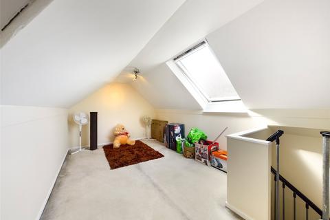 100 Crow Tree Lane, Bradford, BD8 0AN