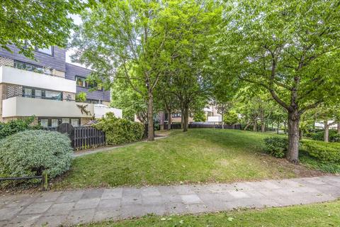 107 Ericcson Close, London, SW18 1SQ