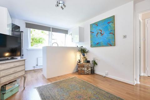107 Ericcson Close, London, SW18 1SQ