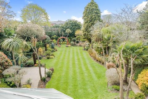 42 Baston Road, Bromley, BR2 7BE