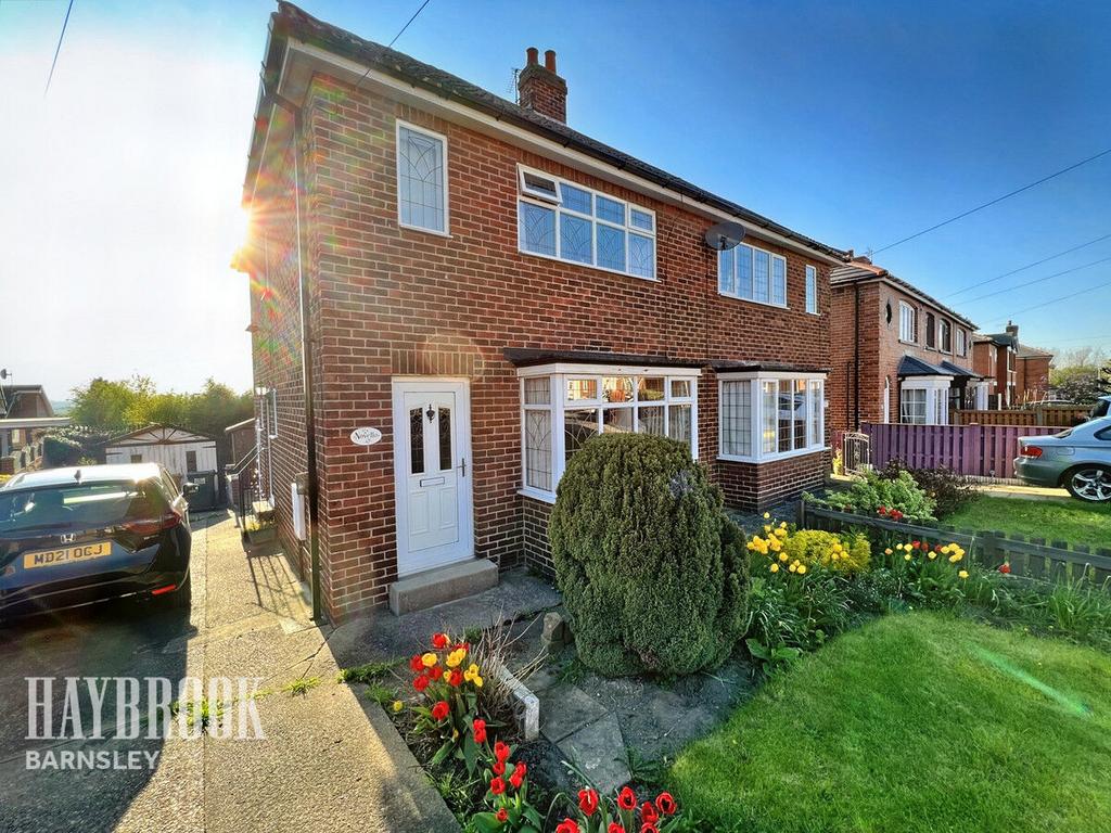 Royston Road, Cudworth 2 bed semidetached house £200,000