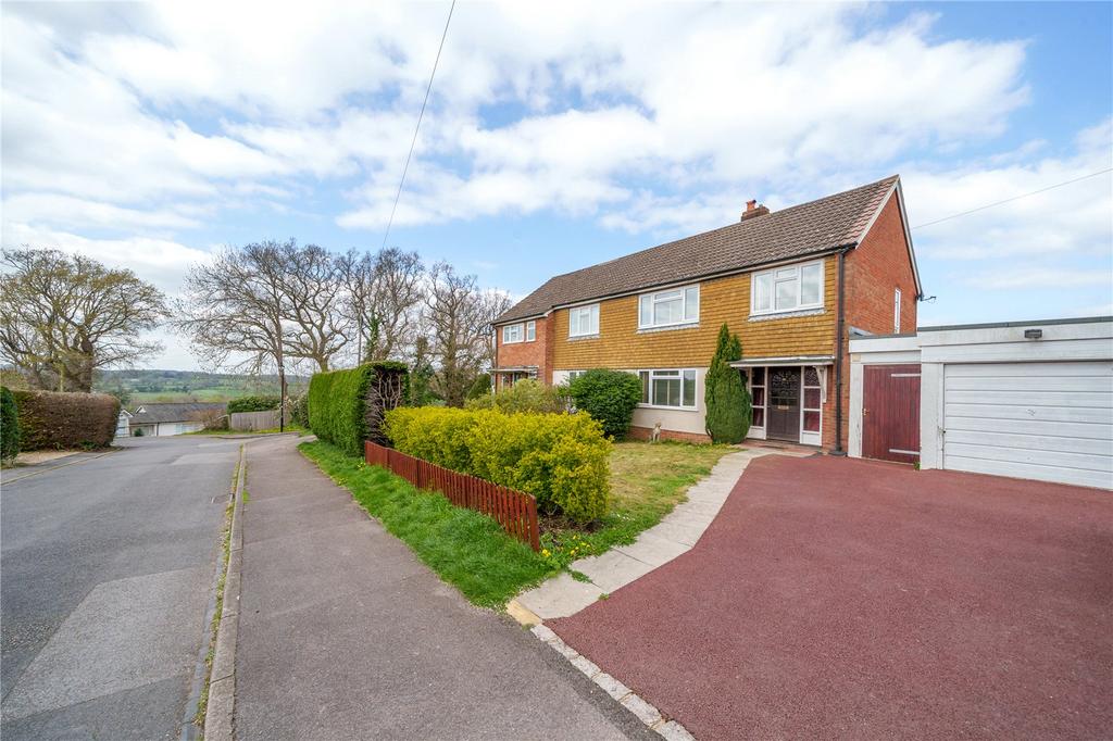 Pottery Lane, Wrecclesham, Farnham, Surrey, GU10 3 bed semidetached