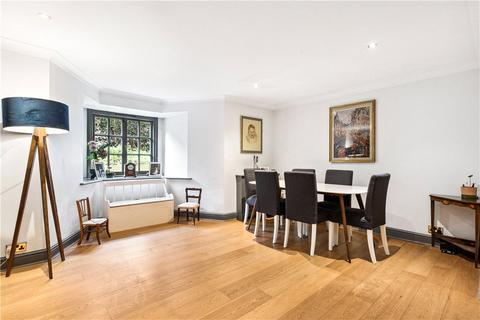 3 bedroom apartment for sale, Coleherne Court, The Little Boltons, London, SW5