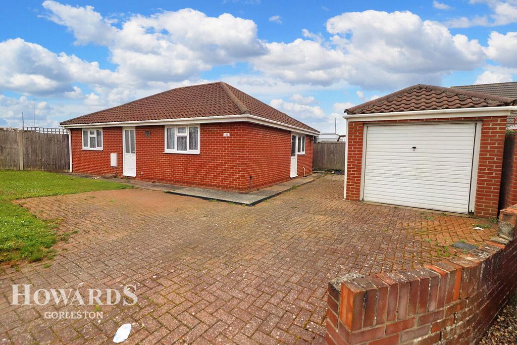 Beccles Road Bradwell 2 Bed Detached Bungalow For Sale £220 000