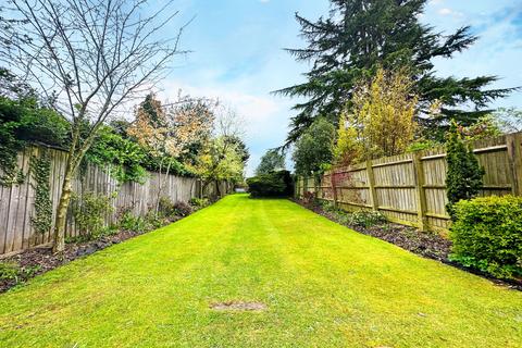 4 bedroom semi-detached house for sale, Station Road, Knowle, B93