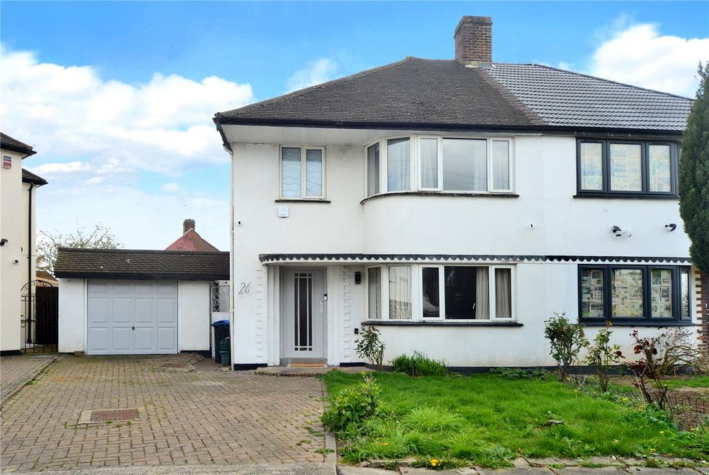 Meadow Hill, New Malden, KT3 3 bed semidetached house £2,795 pcm (£