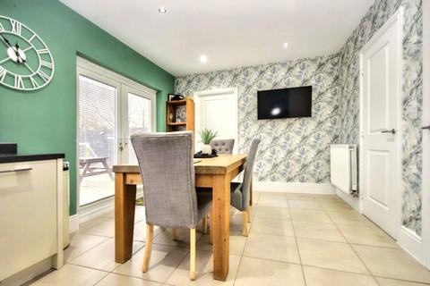 4 bedroom detached house for sale, Malvern Mews, Wakefield, West Yorkshire