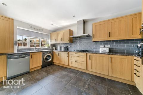 149 Chastilian Road, Crayford, Dartford, DA1 3LW