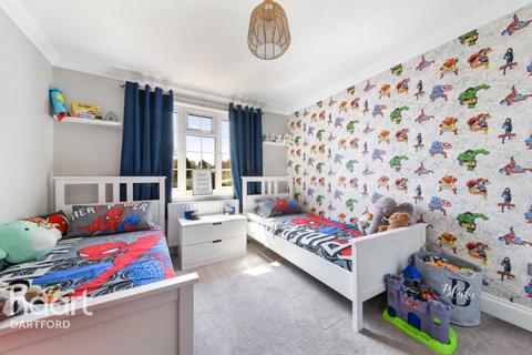 149 Chastilian Road, Crayford, Dartford, DA1 3LW