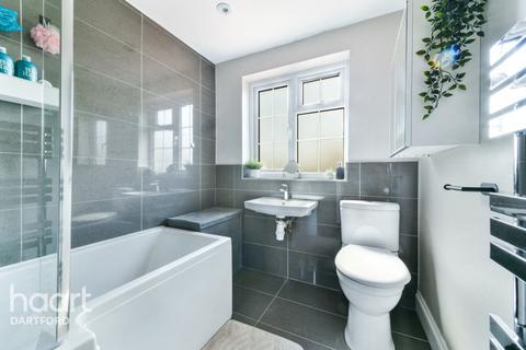 149 Chastilian Road, Crayford, Dartford, DA1 3LW
