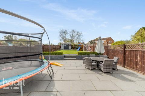 149 Chastilian Road, Crayford, Dartford, DA1 3LW
