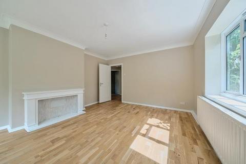 undefined, Queens Road,  Richmond,  TW10
