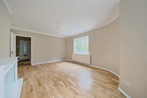 undefined, Queens Road,  Richmond,  TW10